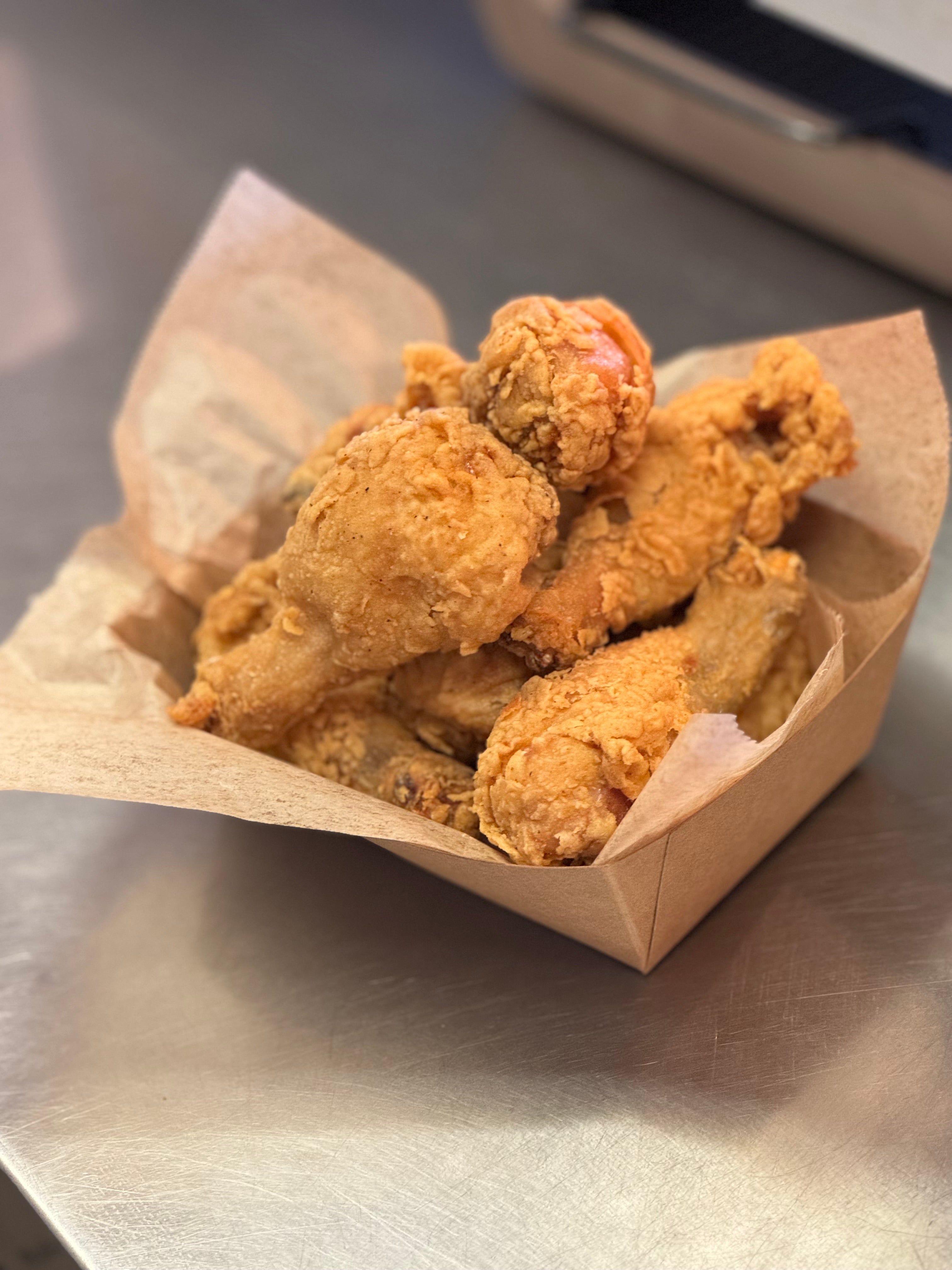 4 Pcs 炸鸡 套餐 ：包含（ 1 Side小菜 + 1 Drink饮料）